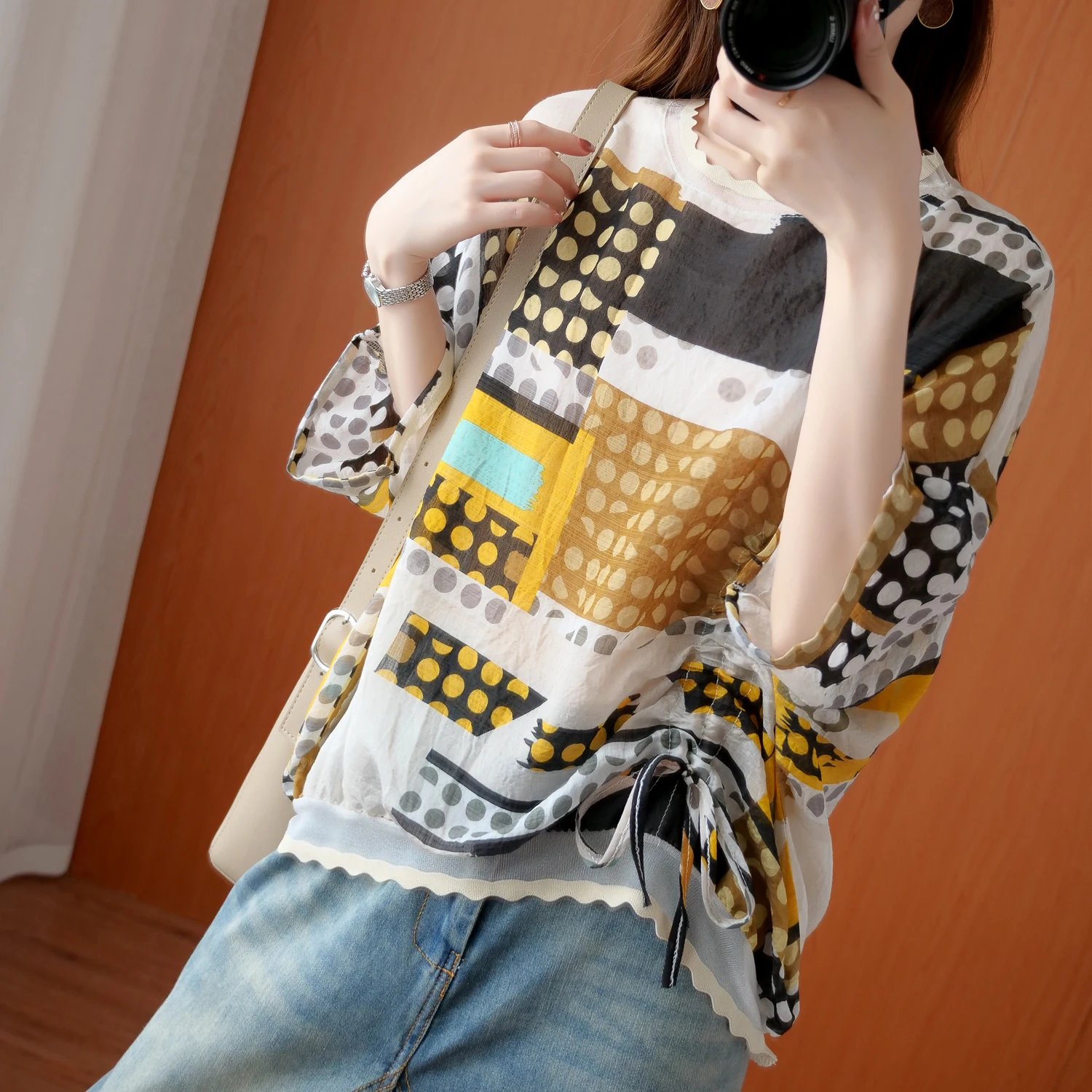 Женская футболка больших размеров, летняя свободная художественная футболка с большим принтом, скрывающее мясо, круглый горошек, подходящая к любой одежде, хлопковая одежда для поездок на работу