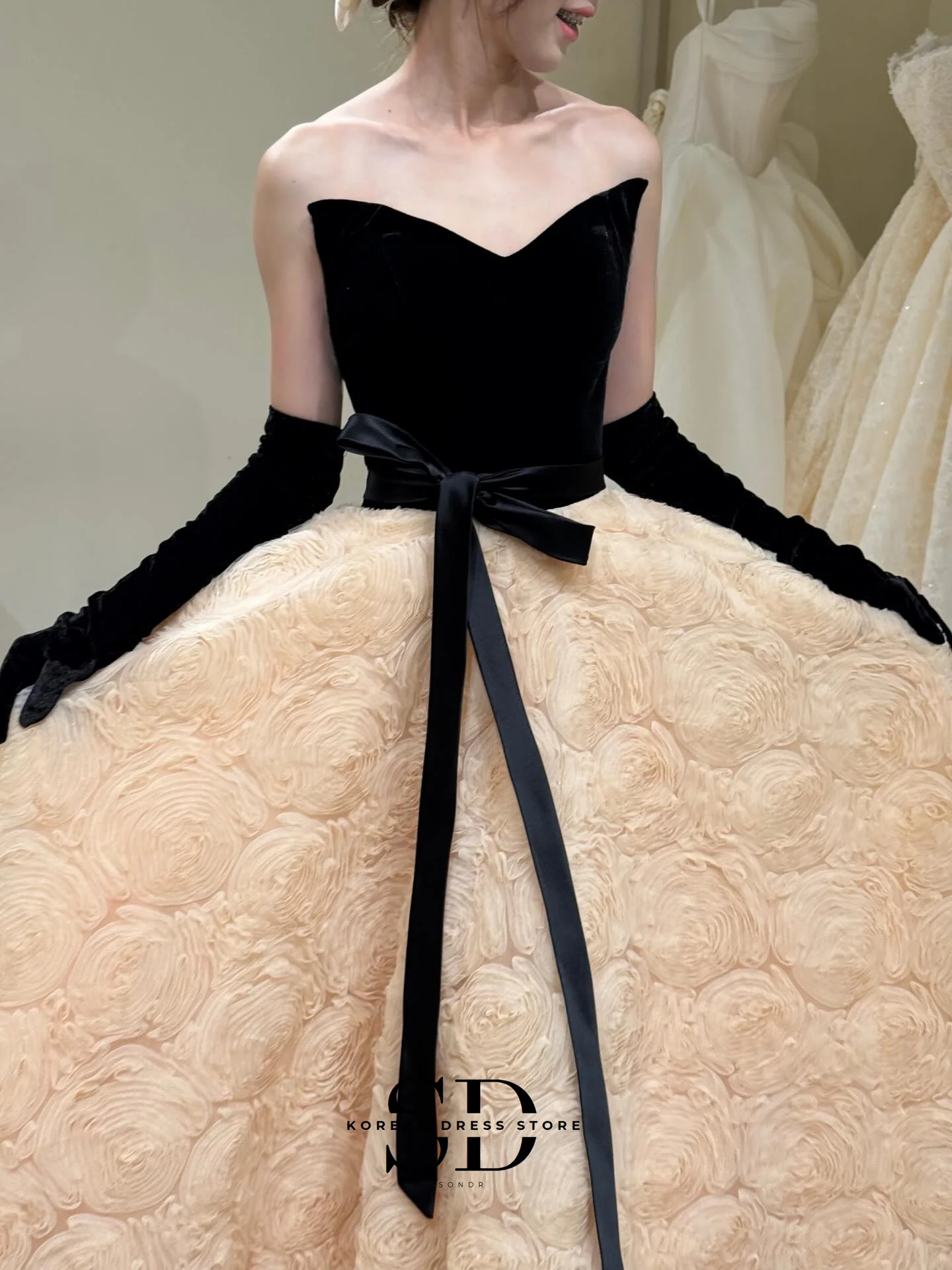 Sukienki wieczorowe Sondr Luxury Party, odkryte ramiona, czarne i szampańskie, kwiatowe, szyte na miarę koreańskie suknie ślubne, gorset