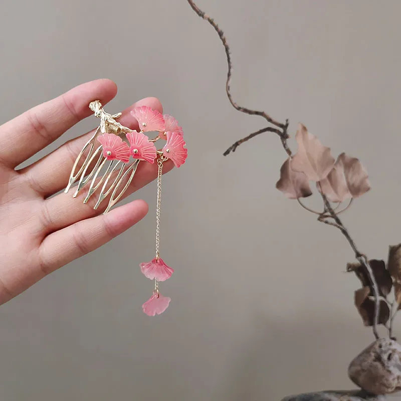 Vintage Hair Clip with Metal Comb and Tassel for Half-Up Hairstyles and Bangs