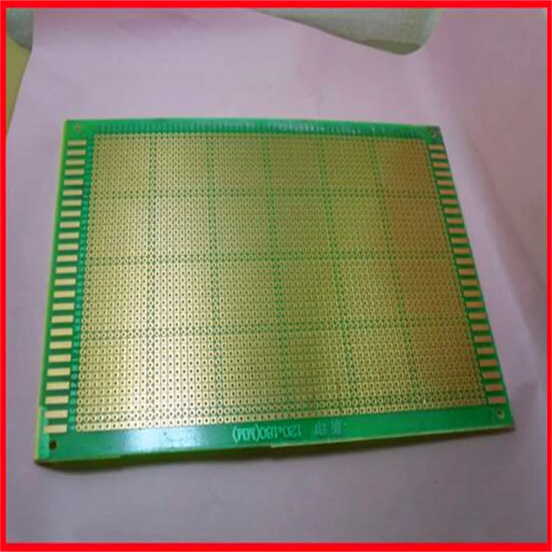 Universal Board / Mesh Plate / 12 * 18CM Breadboard Fiberglass Material