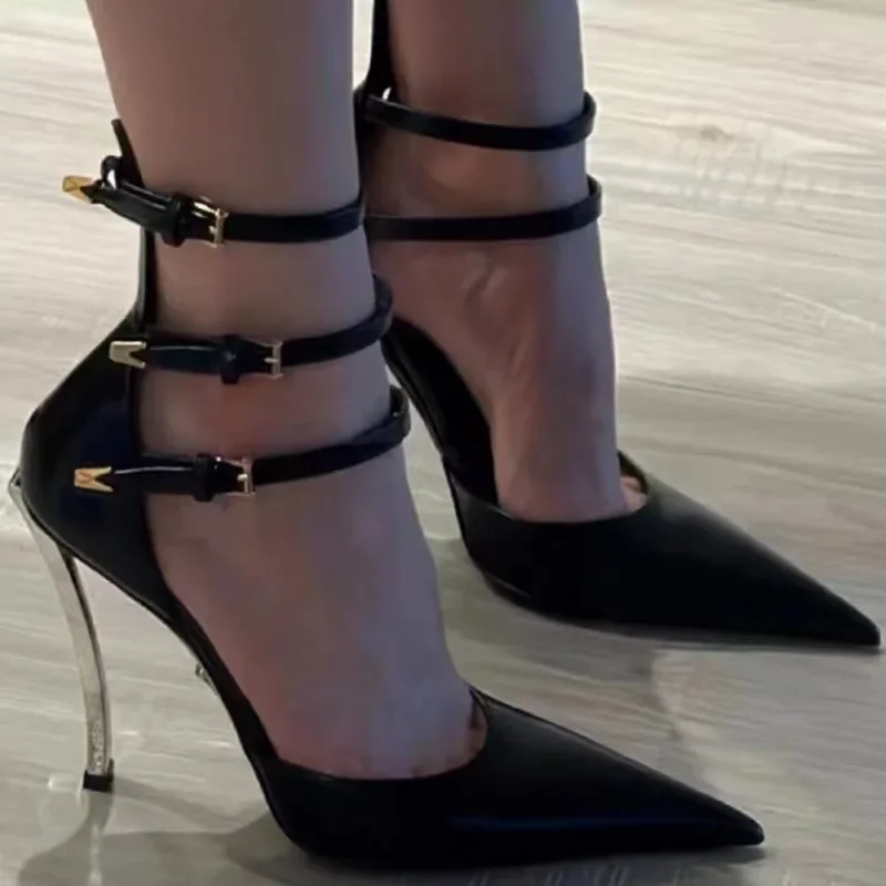 Neuankömmling Spring Black Single Schuhe mit spitzen Zehen und dünnen Metall-High Heels