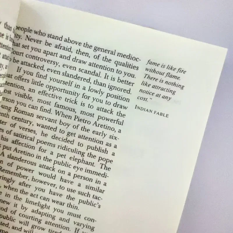 Imagem -04 - The Concise 48 Law of Power English Book por Robert Greene Social e Gestão Social e Psicologia Social e Psicologia