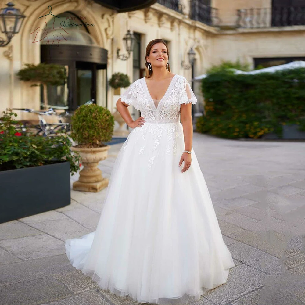 

Exquisite A-Line Tulle Wedding Dresses Plus Size V Neck Short Sleeves Bride Gowns Lace Appliques Floor Length Vestido De Noiva