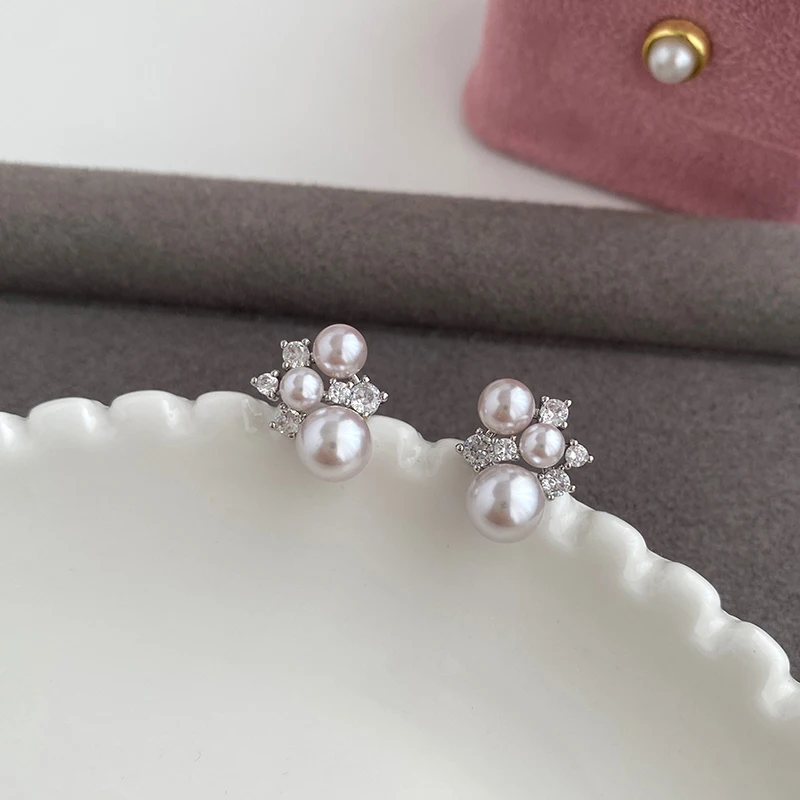 Elegante Rosé-Lila Imitationsperlen Mikro-Pavé Zirkonia Ohrstecker für Damen Mini-Accessoire Junge Luxus-Modeschmuck – Detail 5