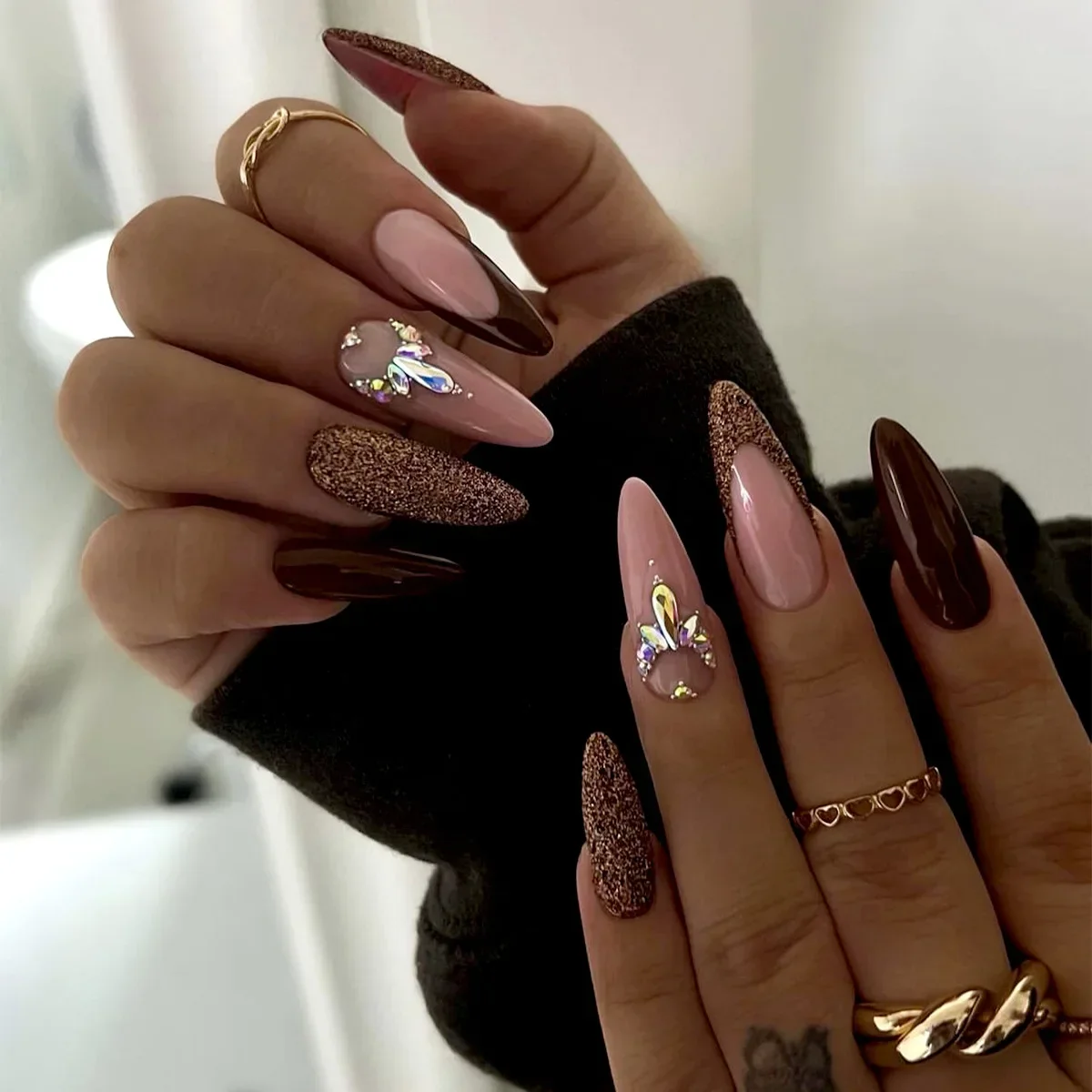 24 pçs unhas falsas de amêndoa francesa com strass wearable stiletto acrílico unhas falsas com cola borda branca design imprensa em unhas