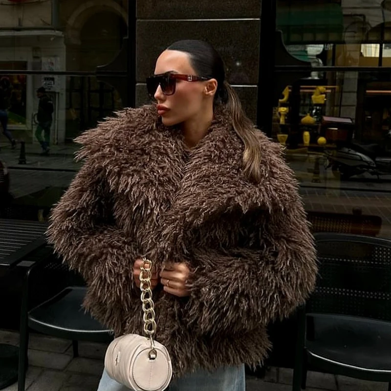2026 New Winter Lulicore Fashion Brown Faux Fur Coat Women Chic Autumn Warm Fluffy Sheep Fur Jacket Big Fur Collar Overcoat
