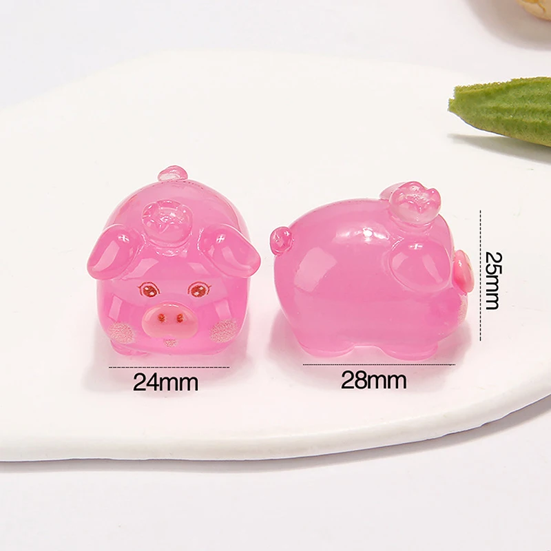 1Pc Glow In The Dark Mini Resin Pig for Home Decoration Luminous Small Pig Figurine Ornament Garden Micro Landscape Decoration