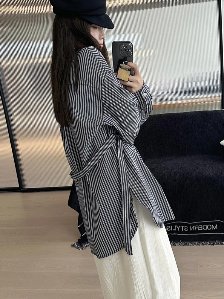 DEAT Fashion Women\'s Vertical Stripes Shirt Lapel Loose Fit Single Braested Lace Up Waist Blouse Autumn 2024 New Tide 7AB4853