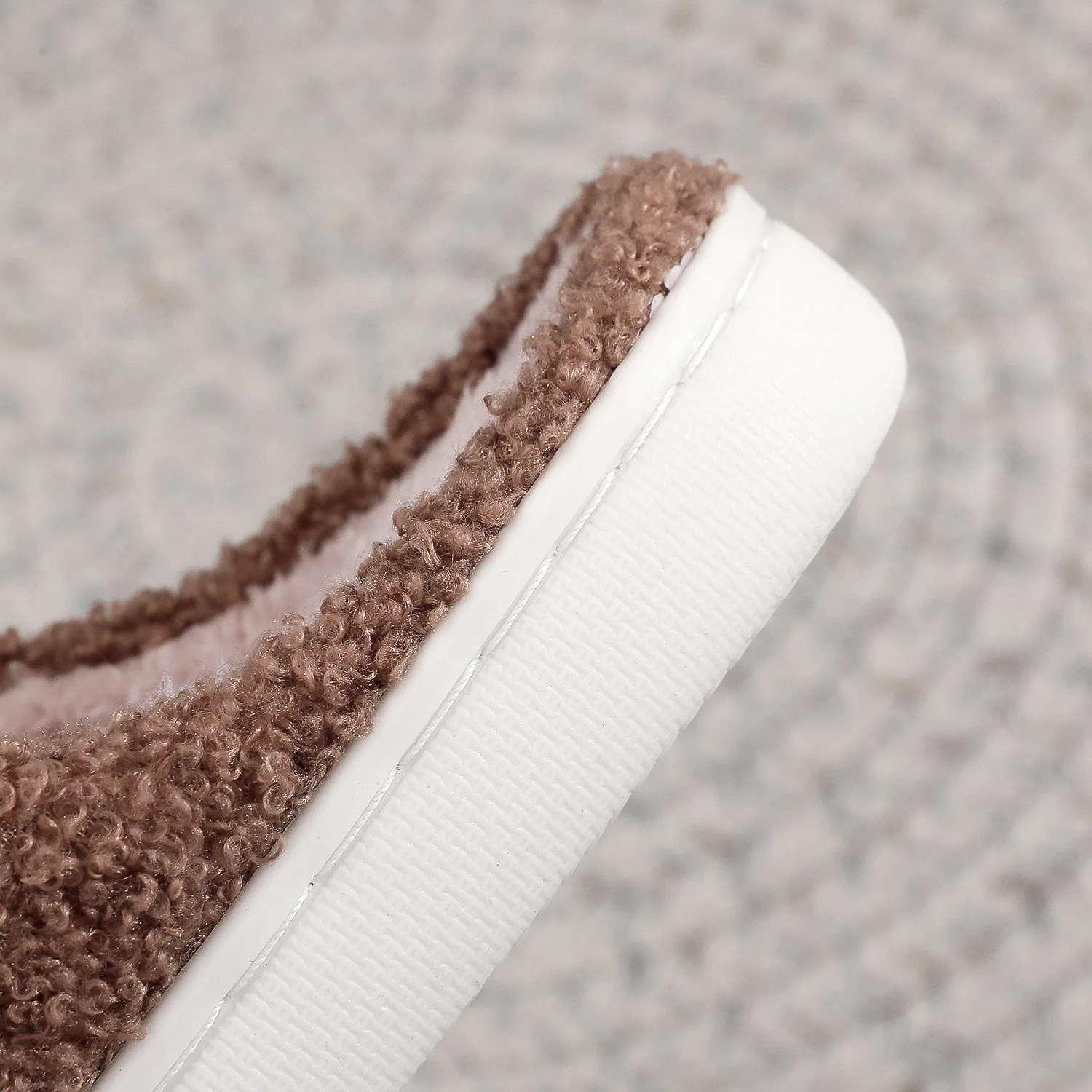 2026 Damen Herren Cartoon Niedliche Küken-Druck Baumwoll-Hausschuhe Fleece-Oberfläche für Zuhause Herbst Winter Leichte Weiche Innenraum-Schuhe – Detail 11