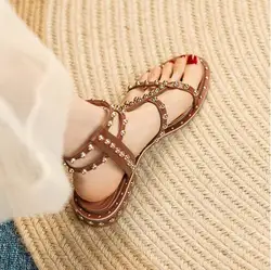 Retro Style Girls Brown Rivet Studded Roman Flat Summer Sandals Women Zipper Side Hollow Open Toe Slingback Beach Casual Shoes