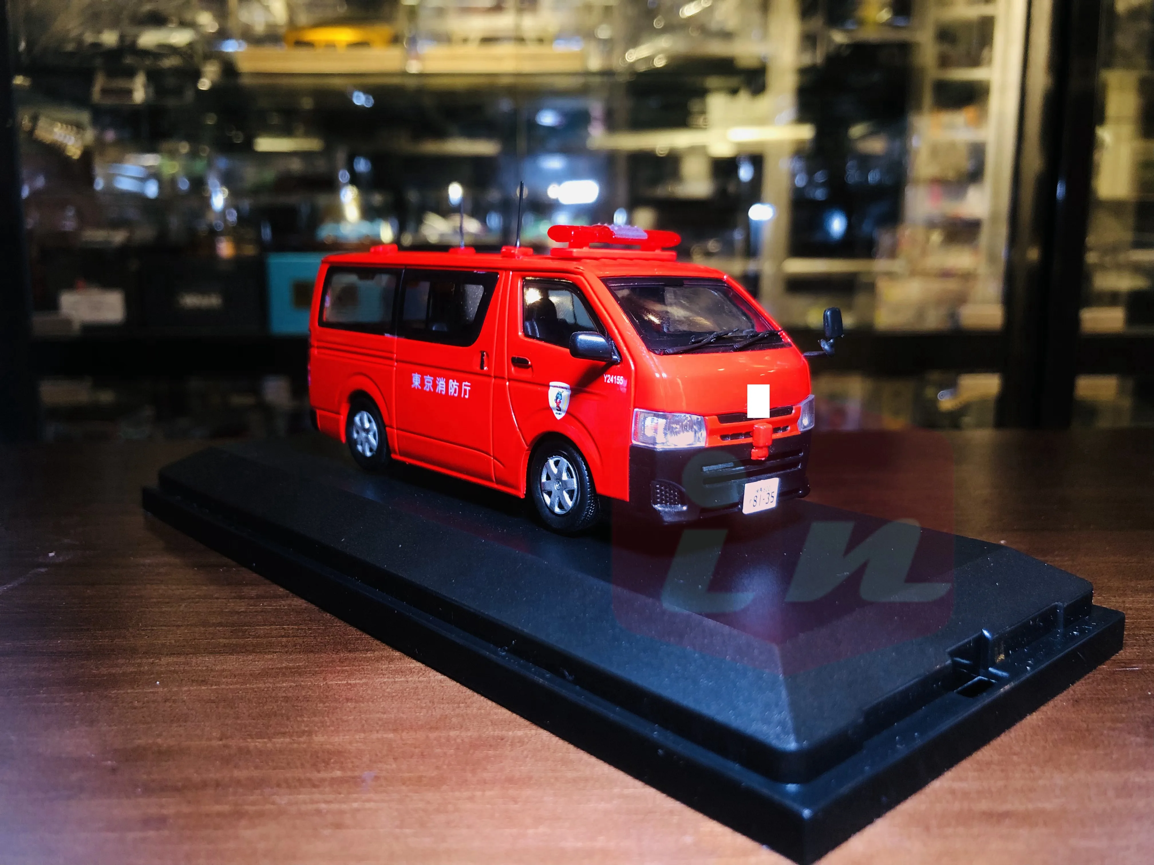 Model1 1:43  Hiace  Tokyo Antenna Diecast Model Car Collection Limited Edition Hobby Toys