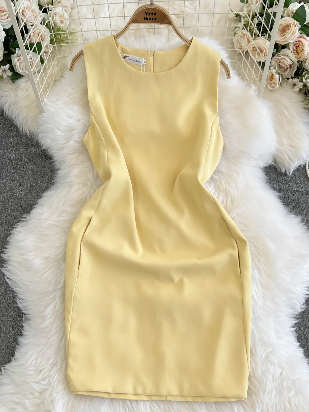 エレガントなショートAラインスカート レディース ノースリーブ ラウンドネック ウエストシェイプ 細見え 夏の新作 韓国風 ハイウエスト