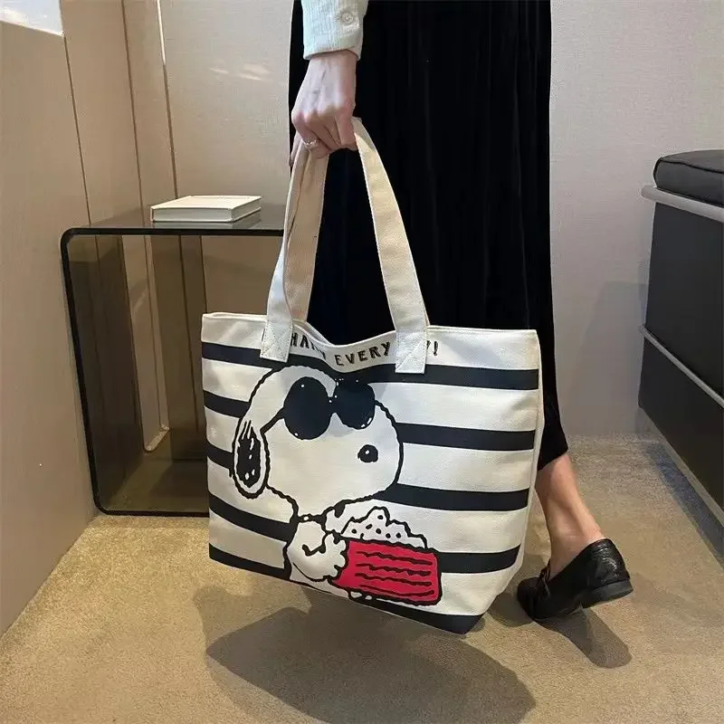 Snoopy  Cute Cartoon Large Capacity Canvas Bag for Female Students to Hold Books and Commute Maternity Checkup Tote Mommy Bag