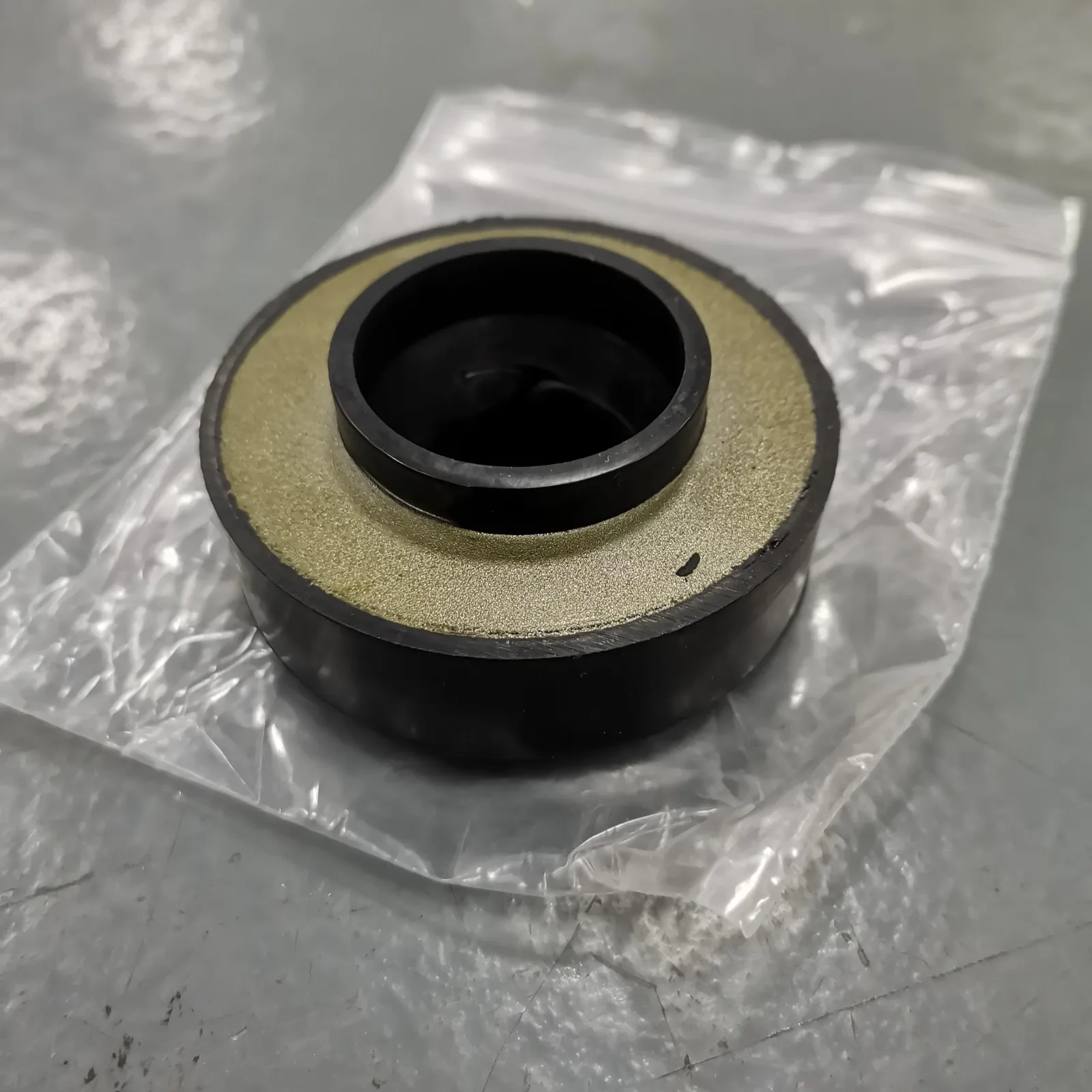 

Engine Mount Rubber Damper 7000489 for Bob-cat A770 S510 S530 S550 S570 T750 T770 T870