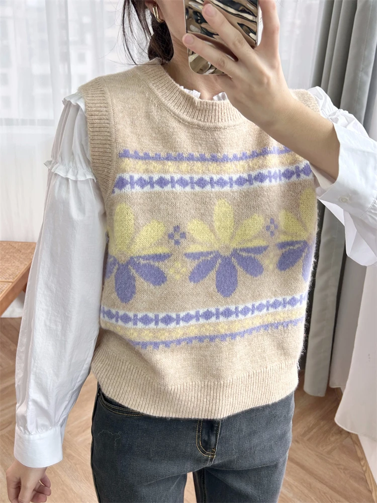 

Women's Knitted Svel round Ne Vest Inner Wear Daisy Embroidery New Autumn Winter Faion Commute Sle Inner Jaet