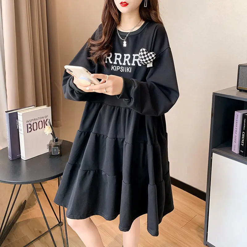 Fashion O-Neck Loose Spliced Printed Letter Folds Midi Dress Female Clothing 2024 Spring New Oversized All-match Casual Dresses