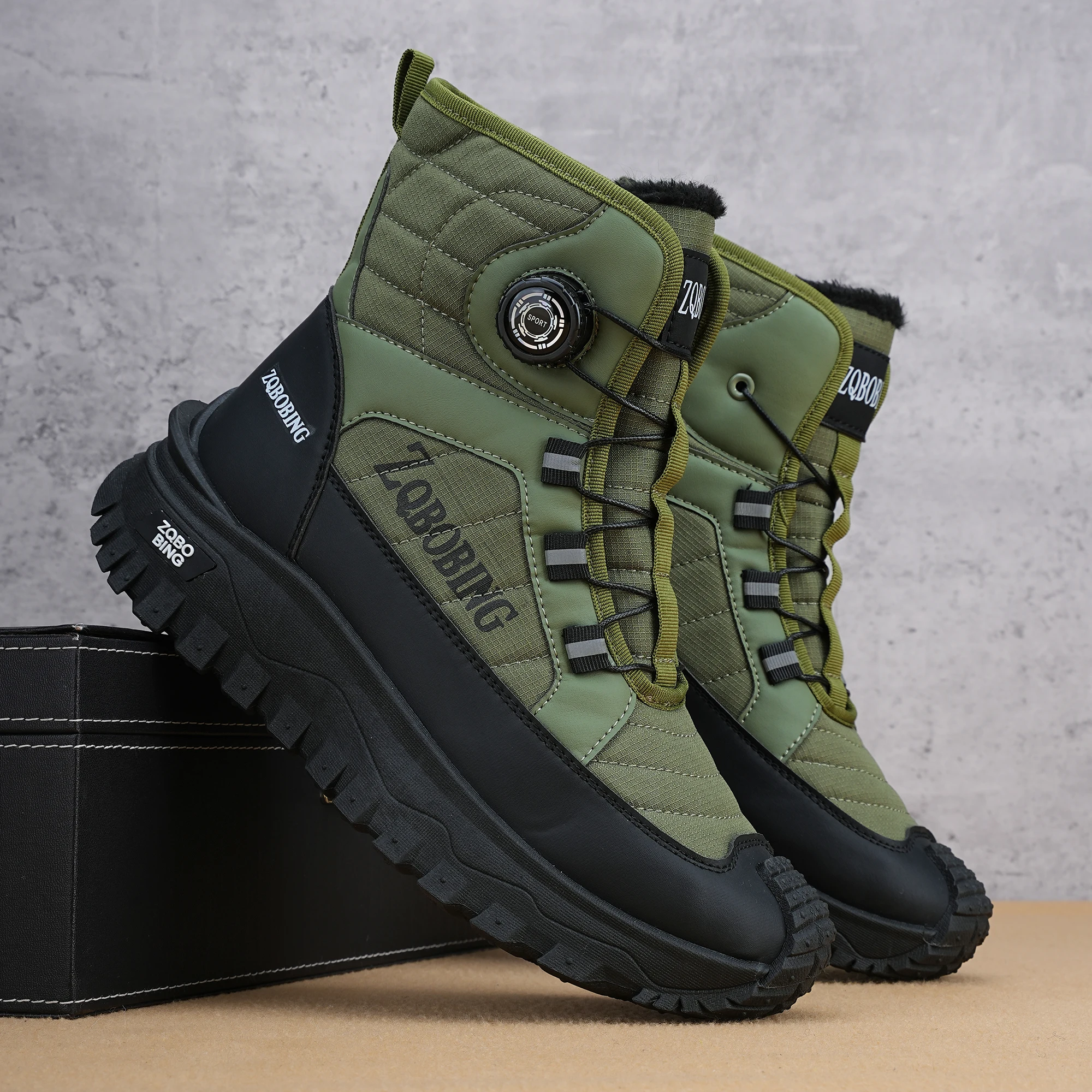 Winterfleece-gefütterte warme High-Top-Herrenstiefel, vielseitige Herrenstiefel im koreanischen Stil, verdickte leichte Baumwollschuhe, trendige Outdoor-Schneestiefel. – Detail 5