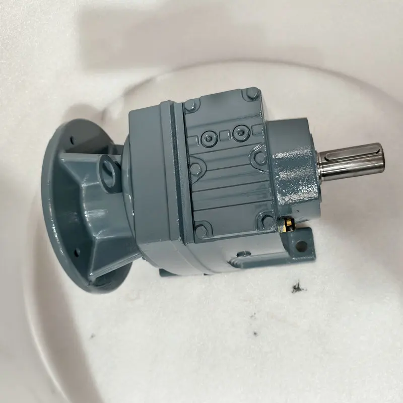 توفر الشركة المصنعة أربعة سلسلة R/S/K/F مخفض التروس الأفقي العمودي مخفض تروس الحزام الناقل الحلزوني #2