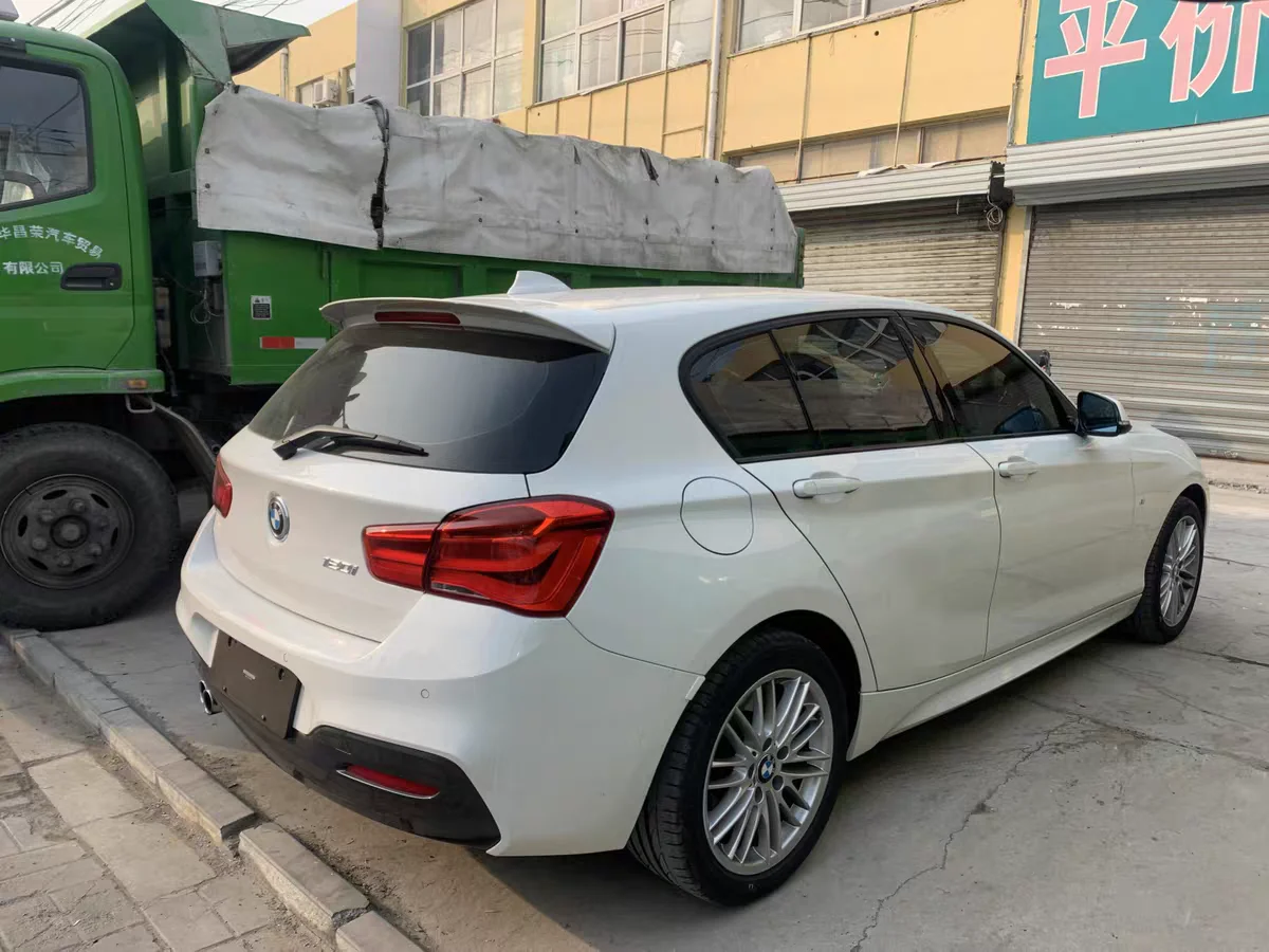 Für BMW 1er Serie E87 E81 F20 F21 116i 120i 118i M135i Spoiler 2005 bis 2019 Hochwertiger Carbon-Faser-Farbiger ABS Dachspoiler – Detail 17