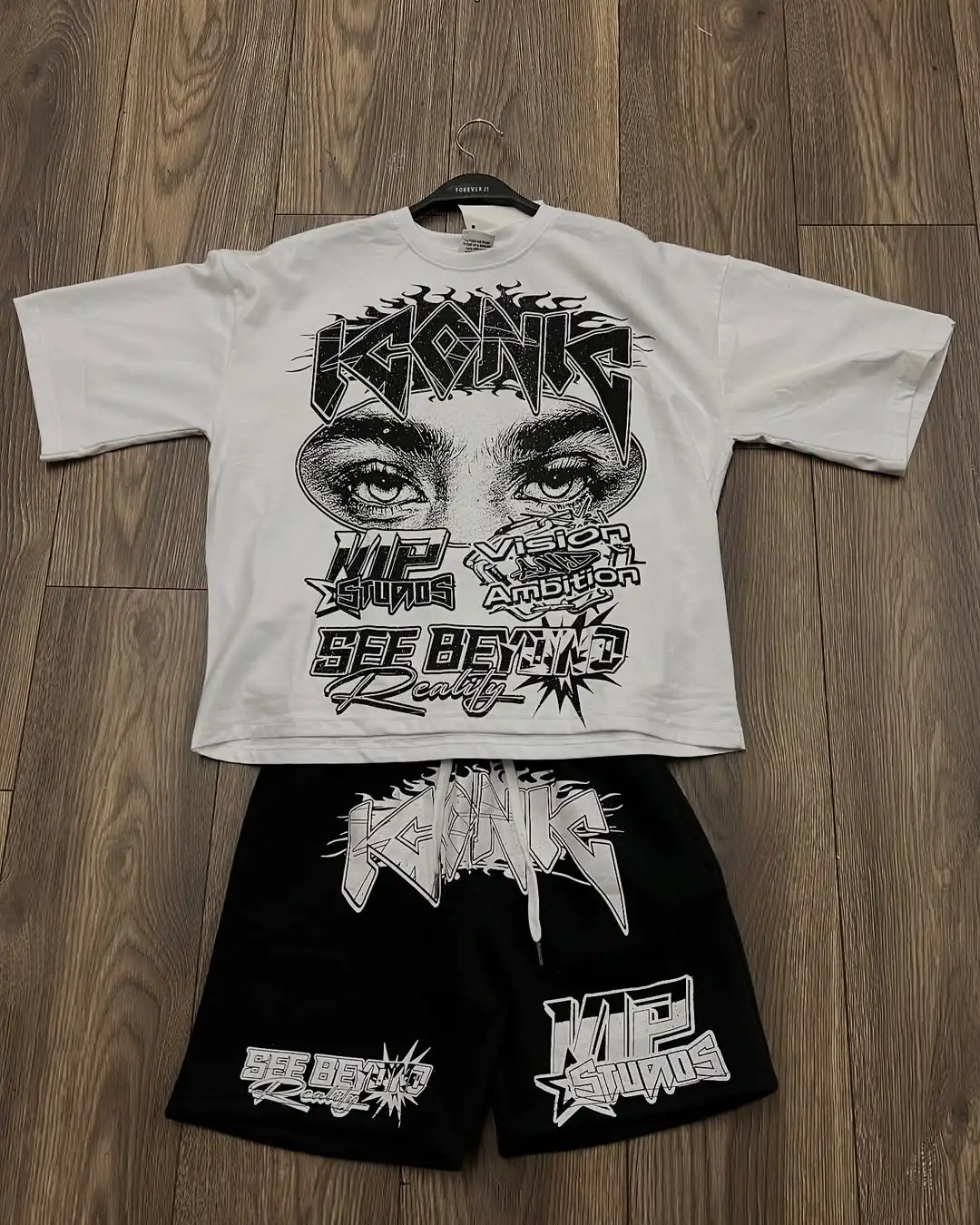 

Американская новая мода с мультяшным принтом и коротким рукавом Y2K Ретро Harajuku Свободные шорты Комплект Мужской хип-хоп Тенденция Готическая повседневная уличная одежда