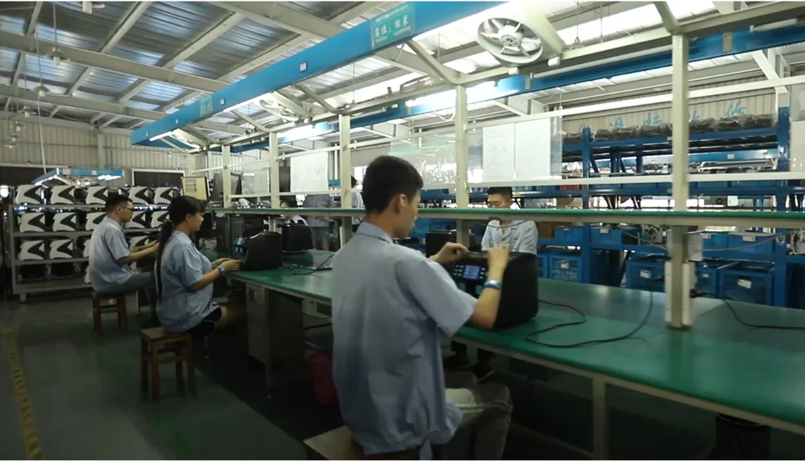 2/две карманы сочетания смешанных цен, банкнот, деньги, машина для подсчета валют, 2 счетчика значений CIS и сортировщик