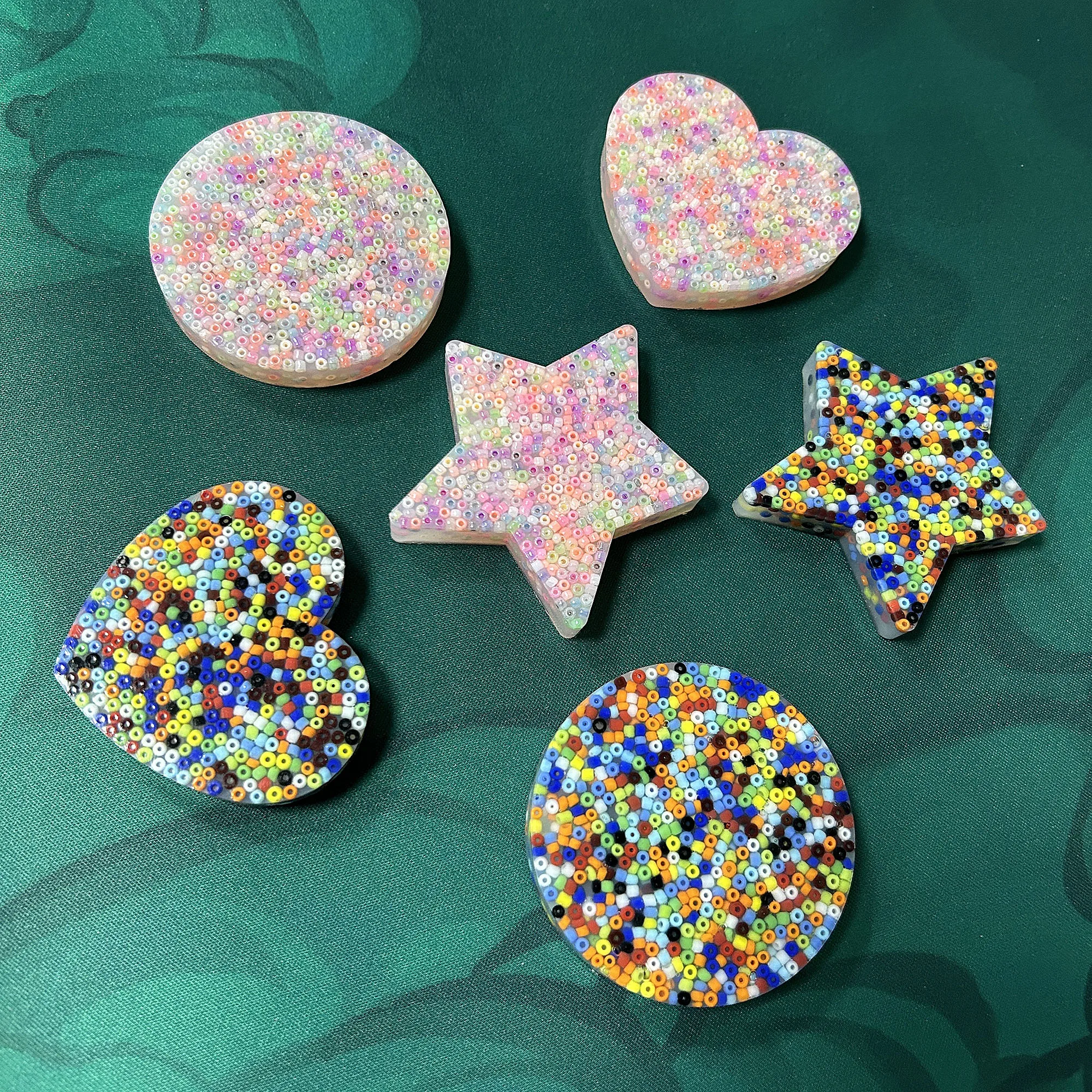 مجموعة ألعاب فيدجيت الحسية لقطف الجلد، سجادة ألعاب صغيرة الحجم للاستعمال مرة واحدة، وسادات منتقي القلق المهدئة لعمر 14 فما فوق