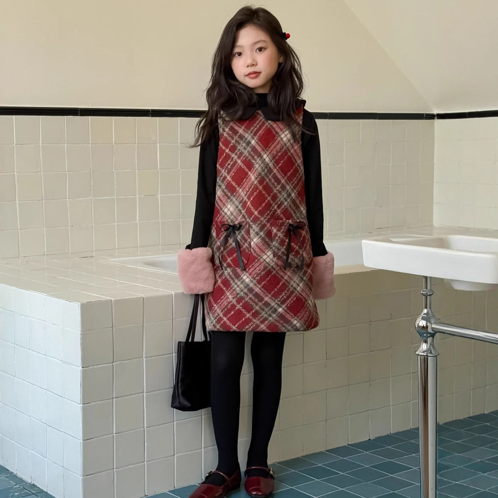 Girls Dress 2025 Winter Style Small Fragrant Sleeveless Vest with Red Checkered Cotton Clip on Dress for External Warmth