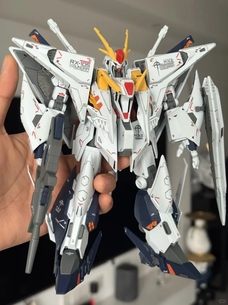 En STOCK JUJIANG RX-105 XI HG 1/144 Kit de modelo de figura de acción de montaje Robot de juguete para aficionados modelo de plástico regalo de colección