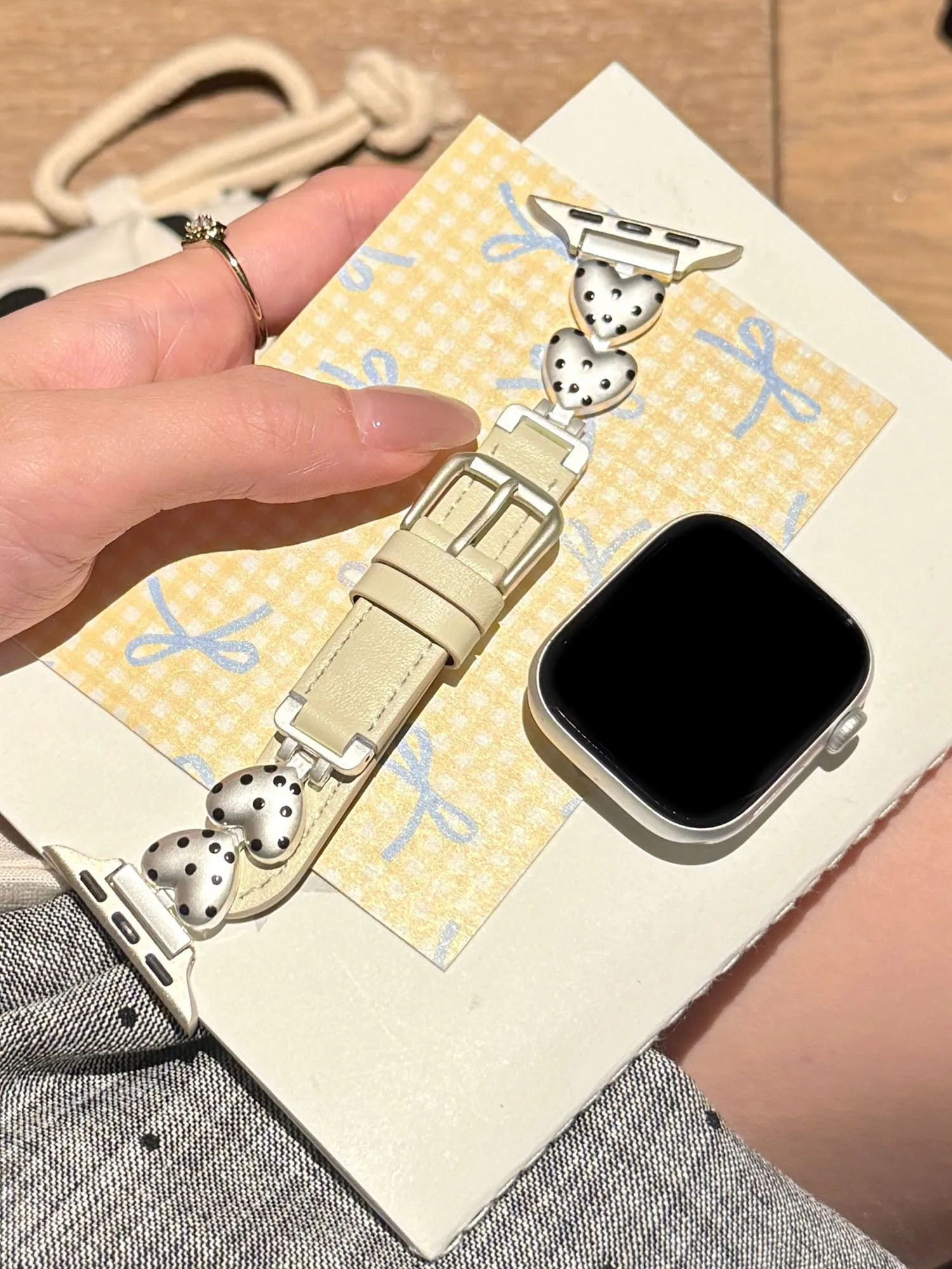 Fashion Heart shaped polka dot leather strap Correa For Apple Watch band women Series Ultra 11/10/9/8/7/6 40mm 41mm 42mm