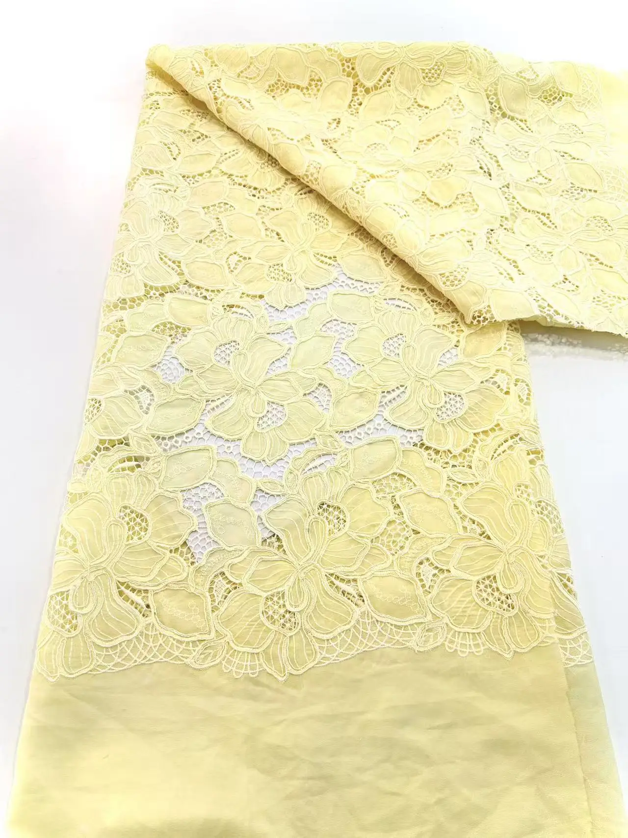 

New water-soluble embroidery hollow fabric, African clothing fashion dress DIY perspective embroidery fabric 5 yards