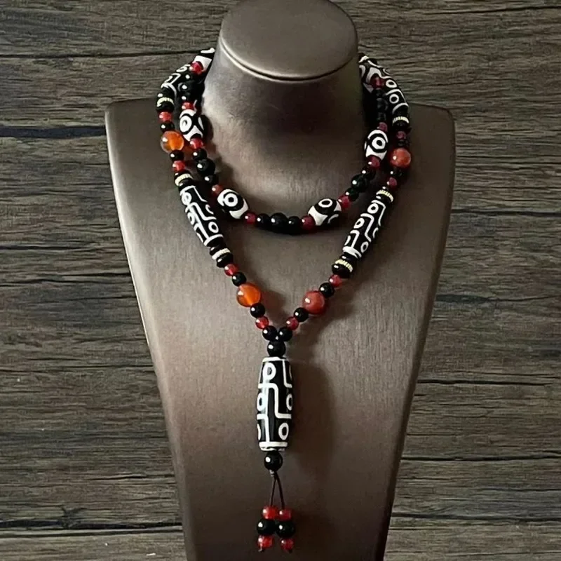 

Authentic 39-eye dzi bead agate Tibetan pendant necklace: unisex, versatile and fashionable