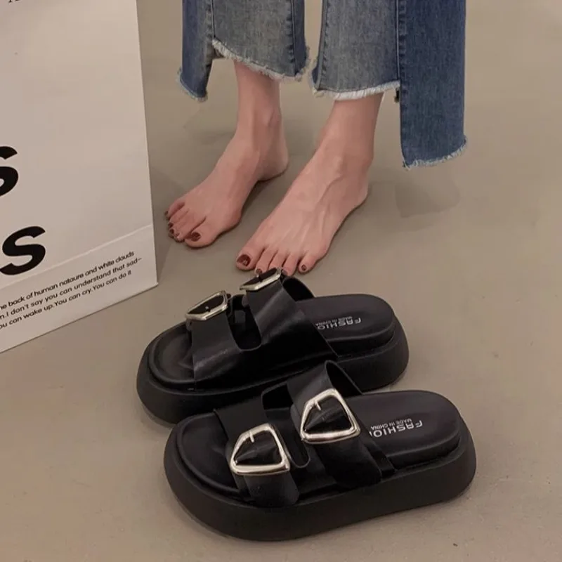Woman Slippers Black Platform Shoes for Women on Beach Slides Roman Summer 2025 Small Size New Style Promotion Wholesale Sandals