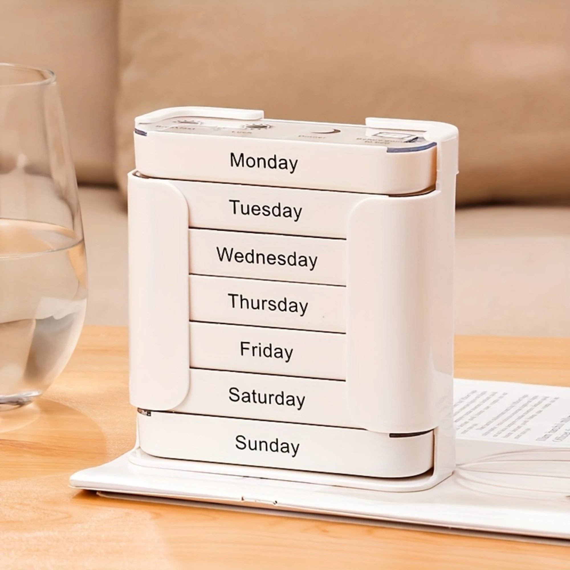 

1pc Weekly Travel Pill Case Set, 7 Removable Daily Boxes for 4 Dosages, Portable Medication Organizer, Durable White
