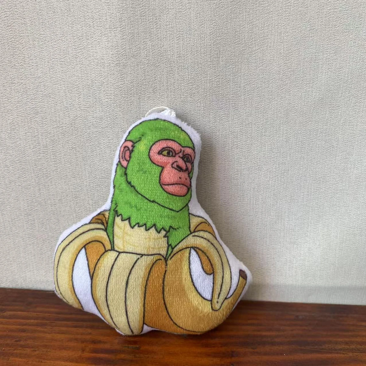 Ai Shanhaijing Tung Tung Sahur قلادة القرش دمية عصا خشبية الشكل دمية قطيفة صغيرة قلادة ، مناسبة لمشاركة الألعاب القطيفة مع الأصدقاء ، قلادة صغيرة مزحة للأصدقاء #6