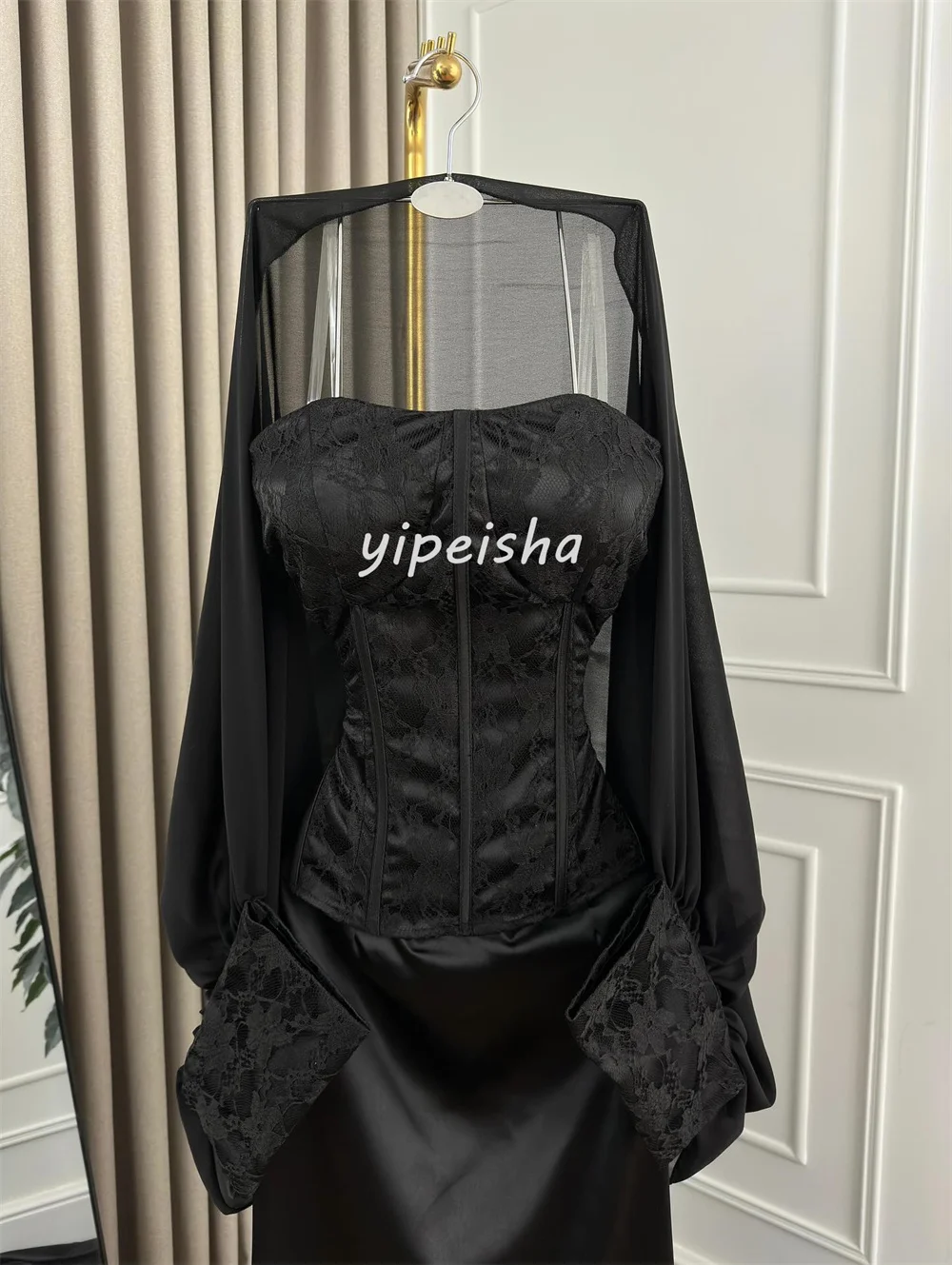 تخصيص الأحجام البسيطة المتاحة الطية حورية البحر فساتين طويلة حمالة فساتين مناسبة مخصصة عالية الجودة النمط الصيني