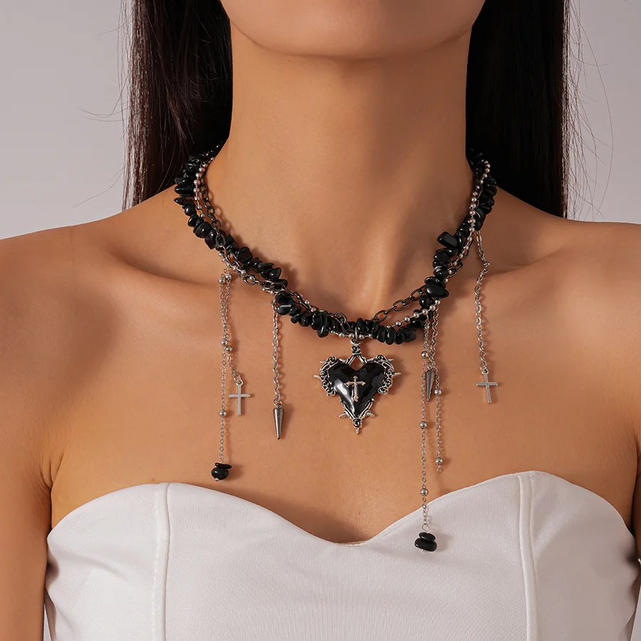 Gothic Red Love Heart Pendant Necklace for Women Gravel Stone Cross Double Layer Choker Necklaces Halloween Party Accessories K