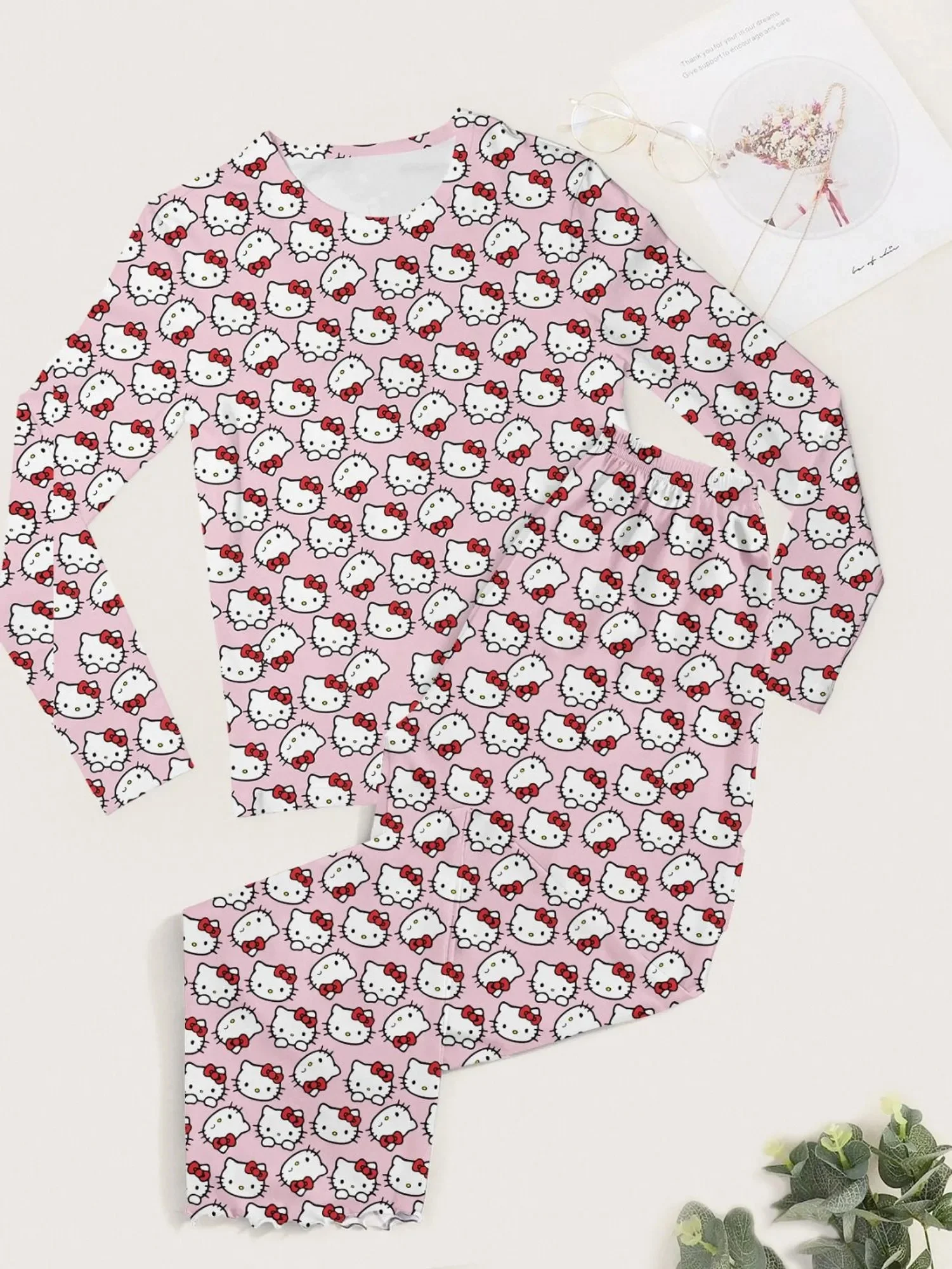 

Новый бестселлер, пижамный комплект с длинными рукавами и длинными штанами с принтом «Hello Kitty» для верхней одежды, спортивной одежды