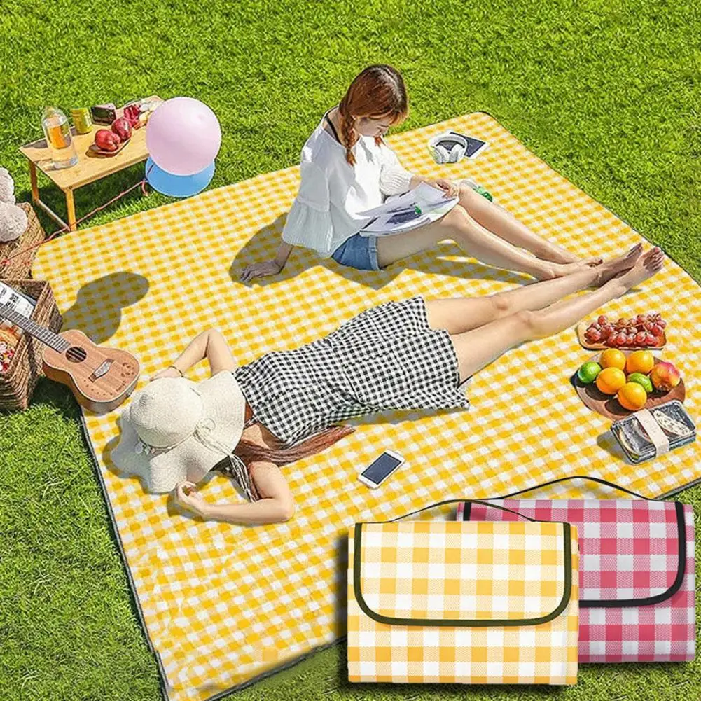 Plaid Picnic Blanket Waterproof Portable Picnic Blanket Classic Plaid Rectangle Mat for Outdoor Camping Thickened Foldable