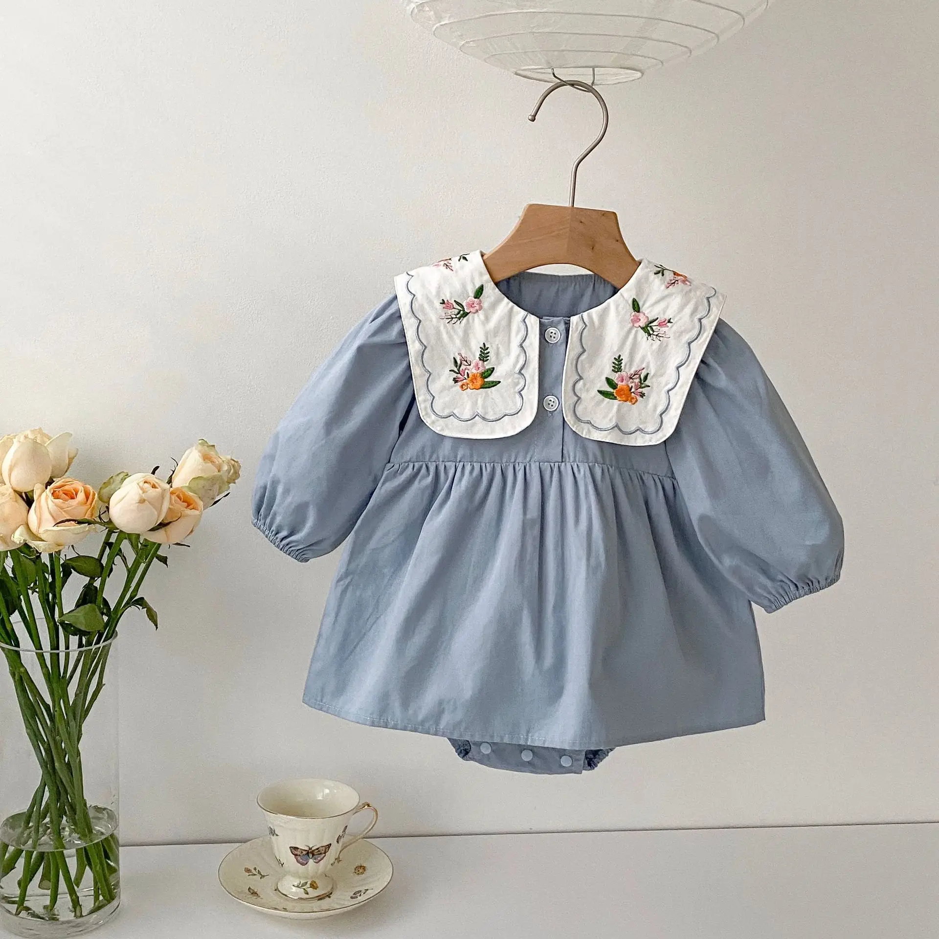 

Autumn Baby Clothes Infant Embroidery Flower Lapel Long Sleeve Bodysuit Dresses Fashion Boy Girl Cotton Princess Onesie Dress