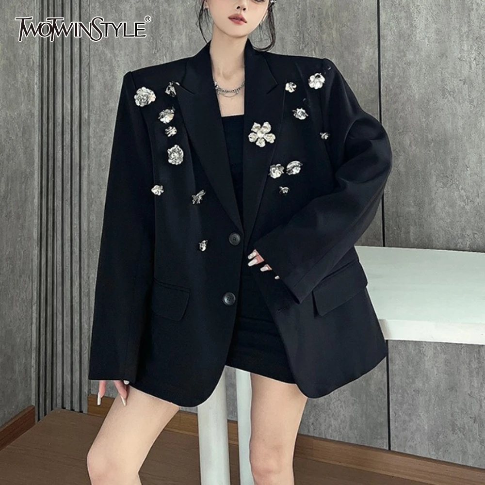 TWOTWINSTYLE Black Spliced 3D Flowers Chic Jacket Female Lapel Long Sleeve Loose Temperament Women's Jackets Autumn Fashion New