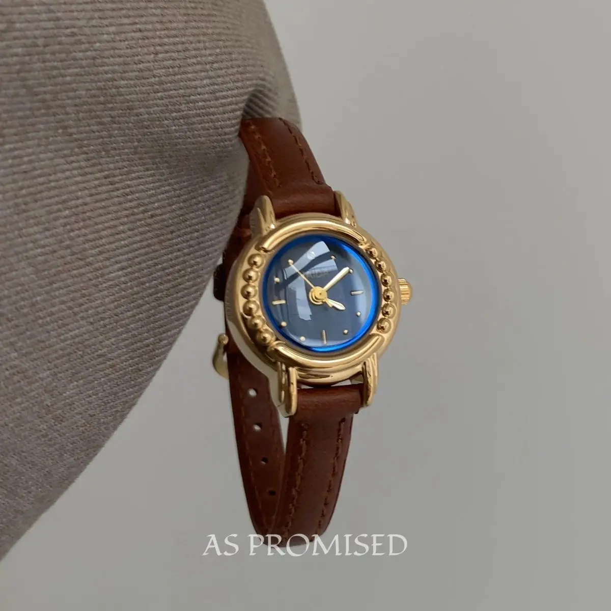 

High-end retro-atmosphere quartz watch, business leather watch, high-quality literary and artistic design watch,a gift for women