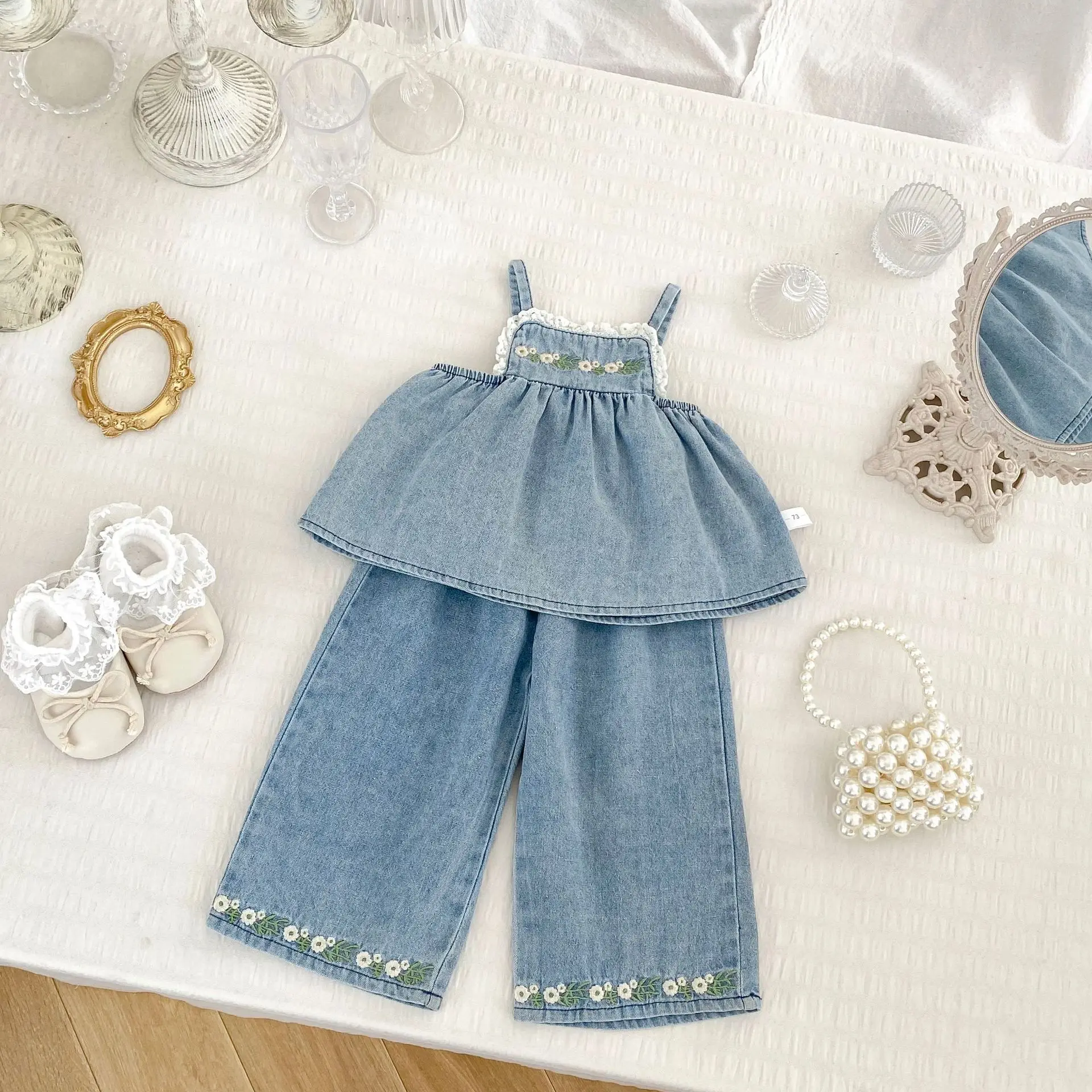 

2026 Summer New Children Sleeveless Clothes Set Girls Cute Flower Denim Sling Tops + Loose Trousers 2pcs Suit Toddler Outfits