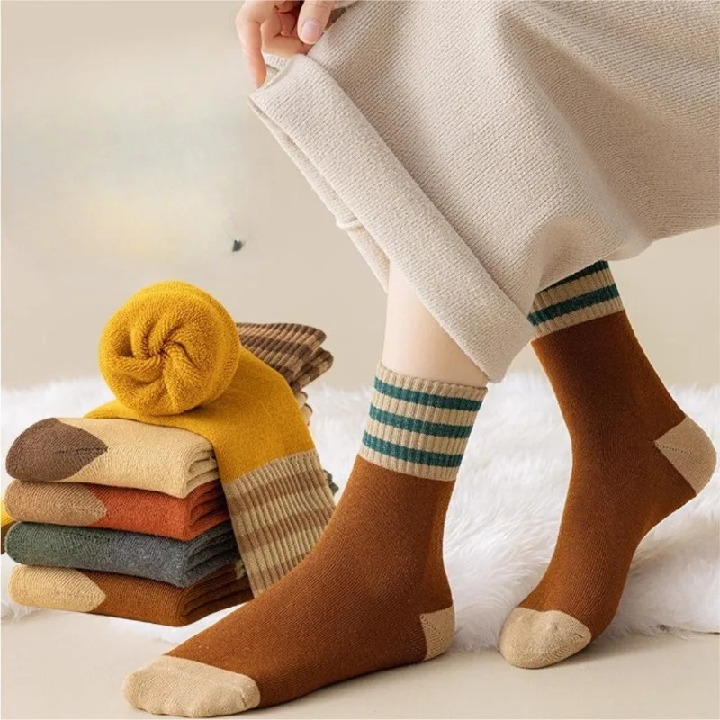 

10 pairs New autumn winter women Leisure comfortable thick warm mid tube socks fashionable versatile long tube socks
