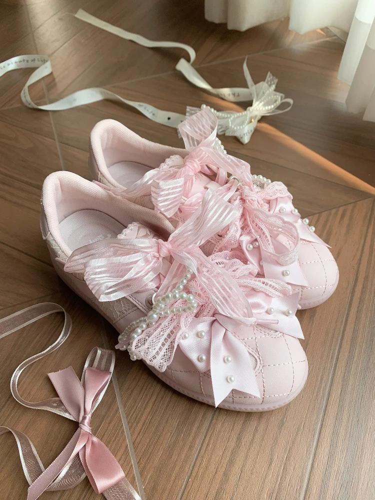 

Женские балетки для тренировок в стиле Лолиты с бантом и жемчужной лентой, расшитые бисером, новый цвет, лимитированная розовая спортивная обувь Lo Run, оригинальная спортивная обувь для девочек
