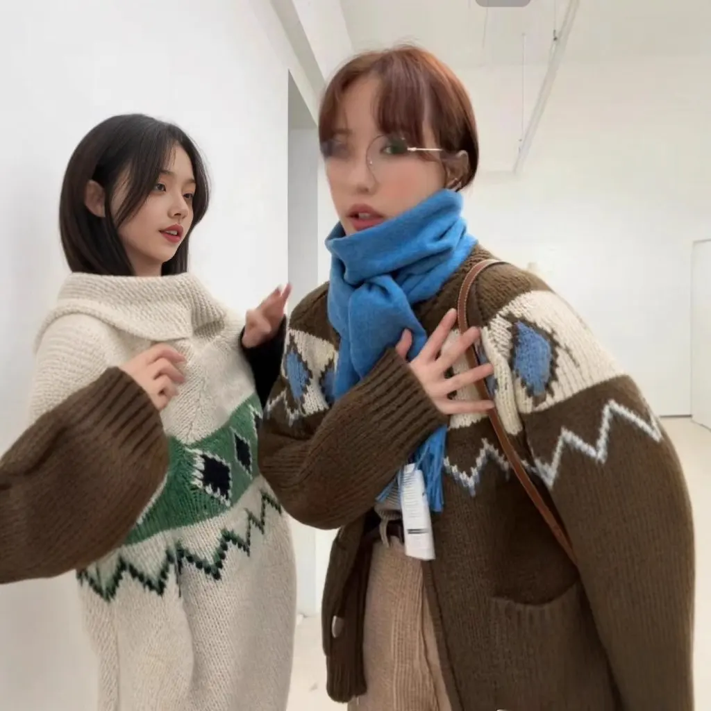 

Korean Dongdaemun Stylish Retro Diamond Pattern Color-Blocked Lapel Zipper Knit Cardigan Jacket Women's Fashion Spring Autumn