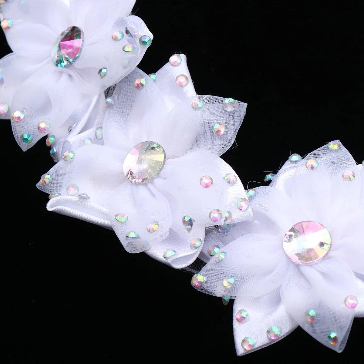 

Flower Wreath Bridal Veil White Lightweight Durable Wedding Dress Accessory for Bride Party Photography Cosplay