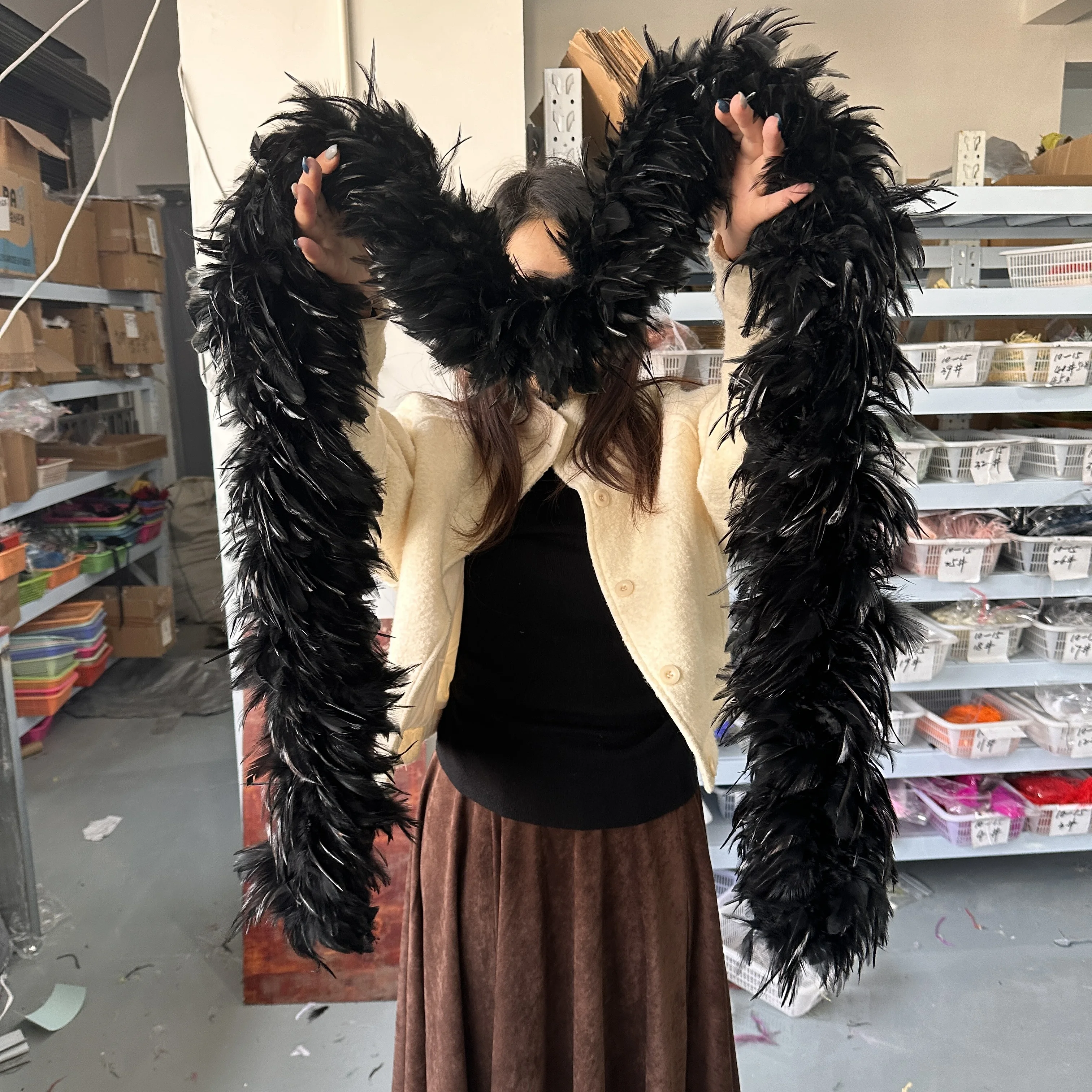 

2 Meters Black Chicken Feather Boa for DIY Wedding Dress Costume Decoration Stage Props Party Scarf Craft Sewing Accessories