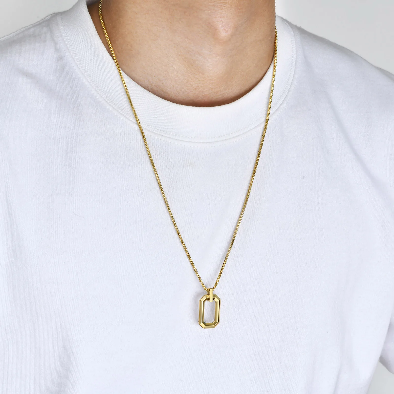 Herren einfache geometrische Halsketten für Jungen, wasserdichter hohler quadratischer Polygon-Anhänger kragen aus Edelstahl, Geschenke für ihn Schmuck – Detail 2