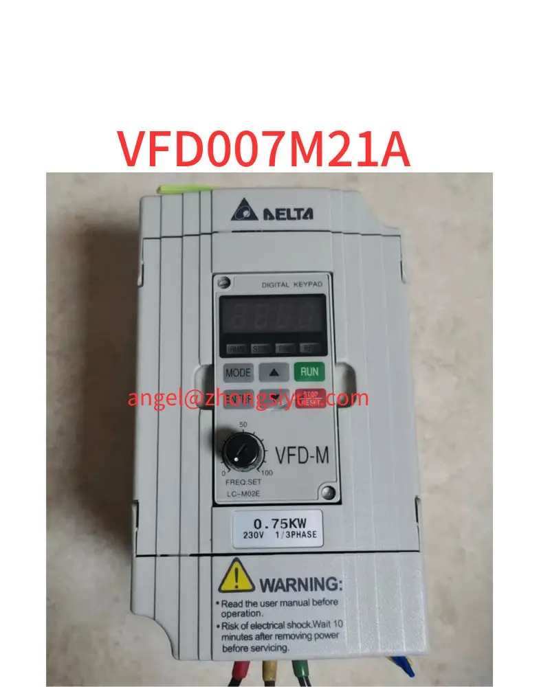 

Used VFD007M21A frequency converter, 220V 750W