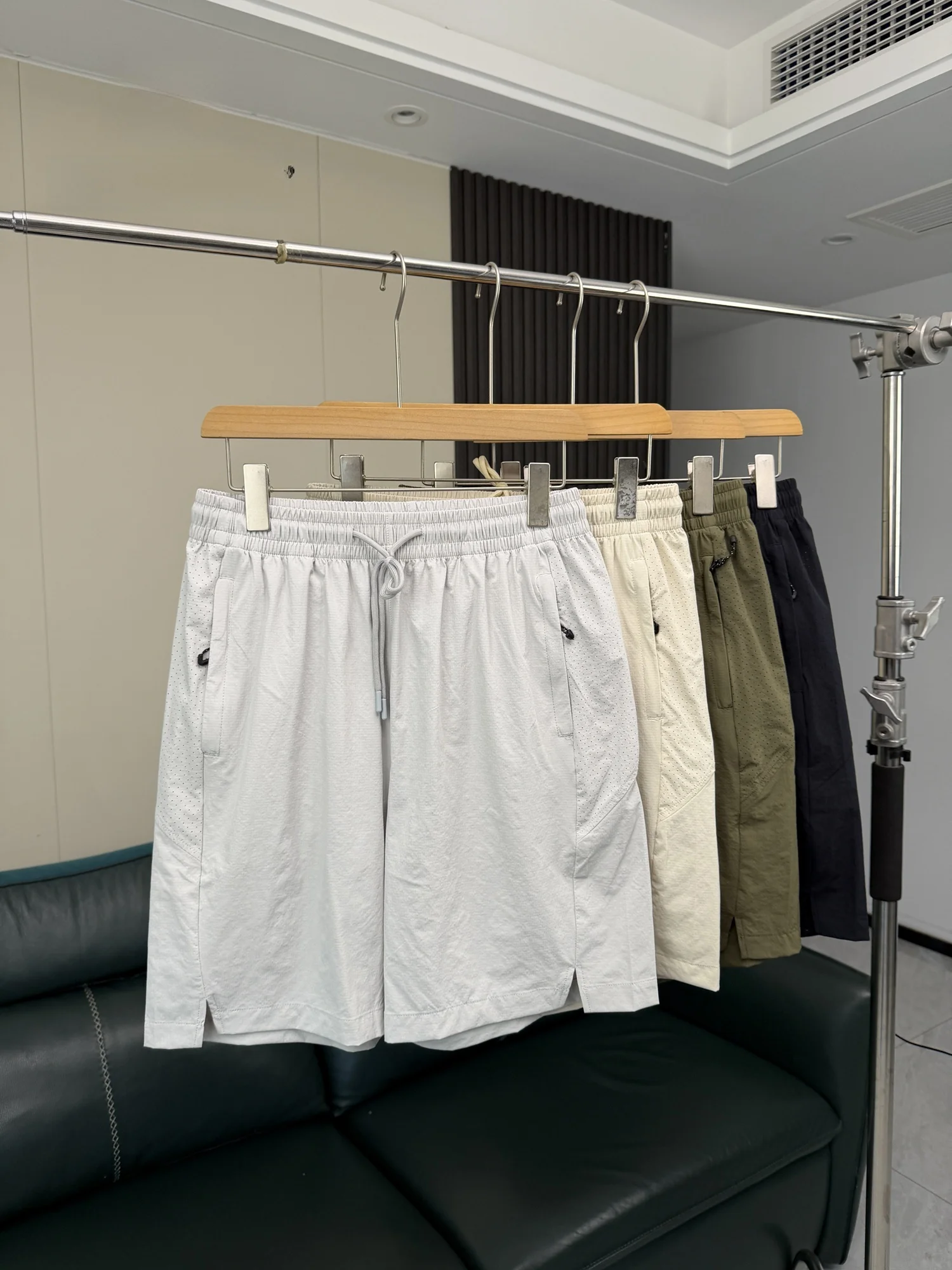 Quick Dry Lightweight Breathable Casual Loose Fit Summer Outdoor Men's Shorts Versatile Comfortable Straight Leg Five Inch Pants